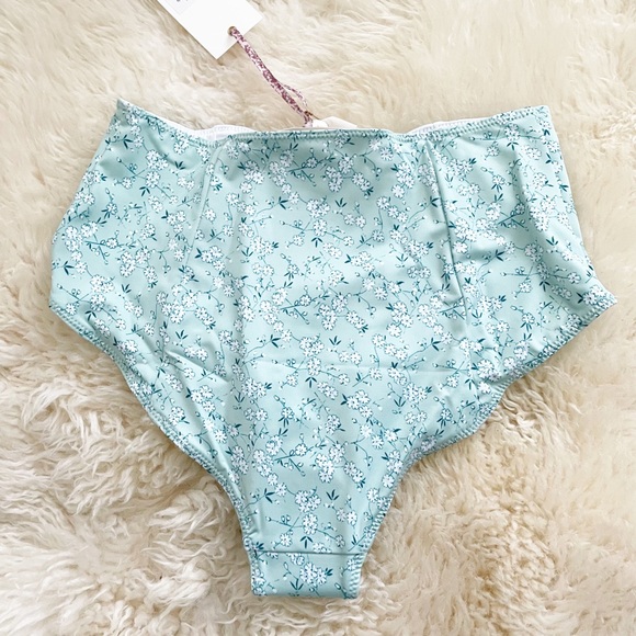 NEW. Loveshackfancy Palm Bikini Briefs XS - Picture 4 of 6